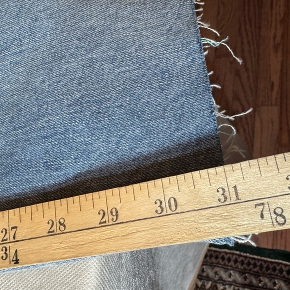 Judy Blue High Waisted Rigid Magic Distressed Rainbow Thread Jeans multi sizes - Picture 15 of 15